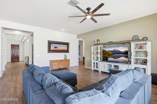 18932 W WINDSOR Boulevard, Litchfield Park, AZ 85340