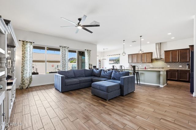 18932 W WINDSOR Boulevard, Litchfield Park, AZ 85340