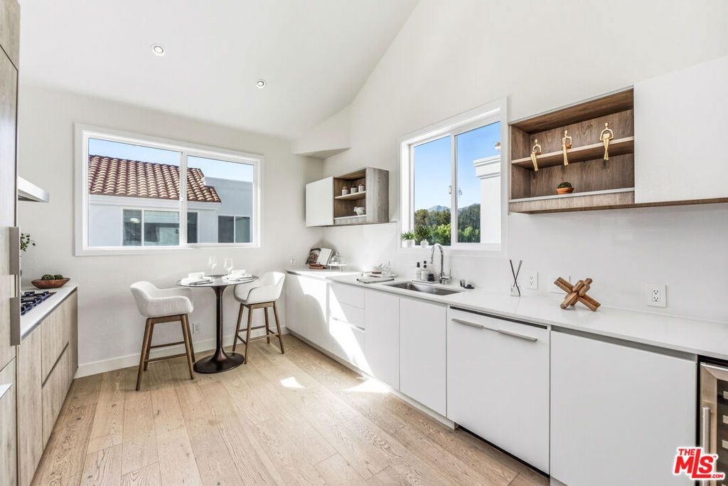 Image 17 of property listing at 6487 Cavalleri Road 429, Malibu, CA 90265