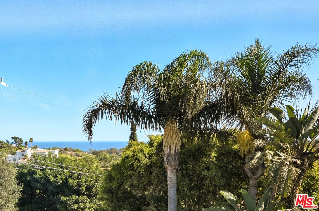 Image 24 of property listing at 6487 Cavalleri Road 429, Malibu, CA 90265