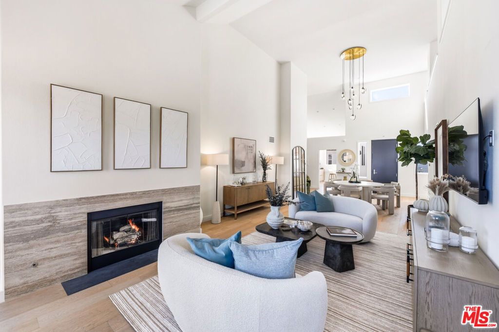 Image 7 of property listing at 6487 Cavalleri Road 429, Malibu, CA 90265