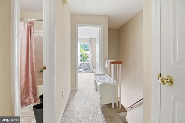 6069 TRIDENT LN, Woodbridge, VA 22193