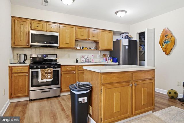 6069 TRIDENT LN, Woodbridge, VA 22193