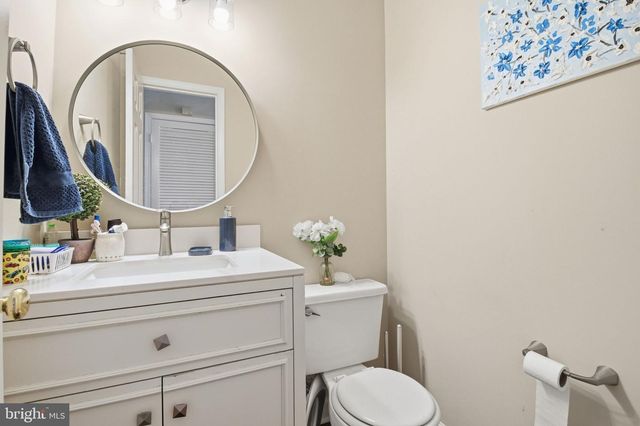 6069 TRIDENT LN, Woodbridge, VA 22193