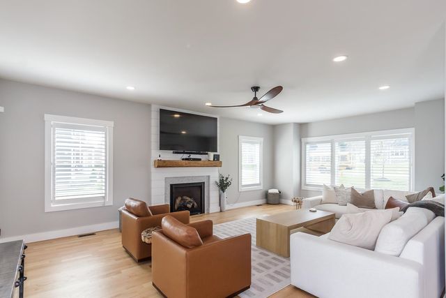 18 Caymus Ridge, Salem, NH 03079