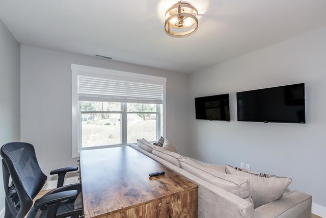 18 Caymus Ridge, Salem, NH 03079