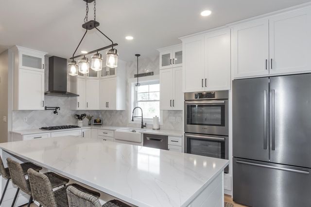 18 Caymus Ridge, Salem, NH 03079