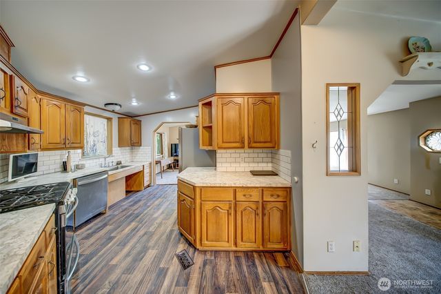 1840 SE Crescent Drive, Shelton, WA 98584