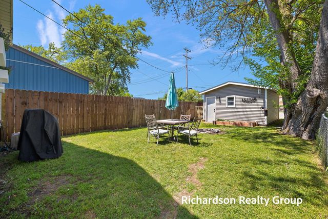 1347 Columbus Avenue, Grand Haven City, MI 49417