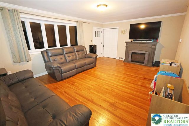 1385 West Macada Road, Hanover Twp, PA 18017