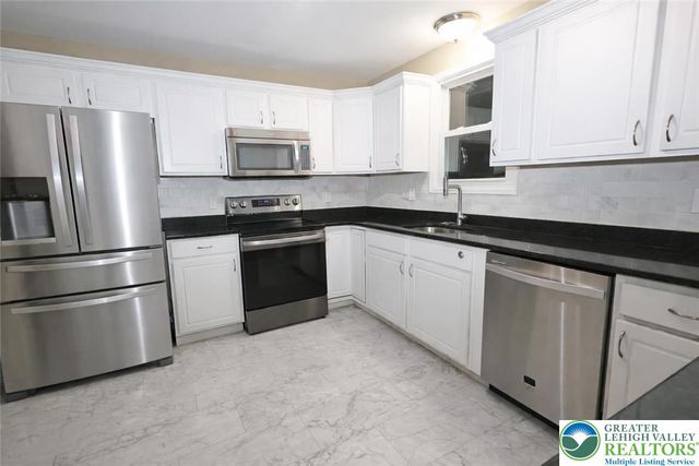 1385 West Macada Road, Hanover Twp, PA 18017