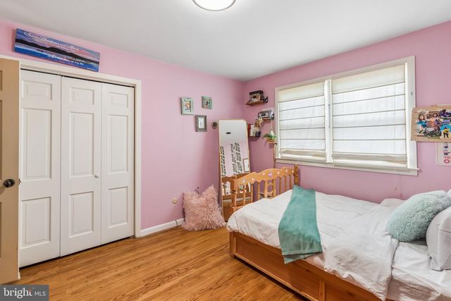102 N BOX HILL DR, Cherry Hill, NJ 08003