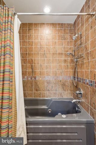 102 N BOX HILL DR, Cherry Hill, NJ 08003