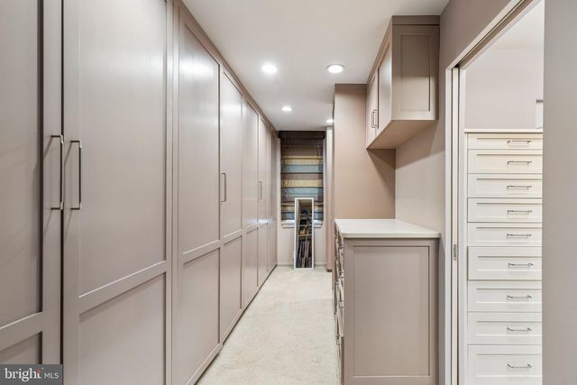 102 N BOX HILL DR, Cherry Hill, NJ 08003