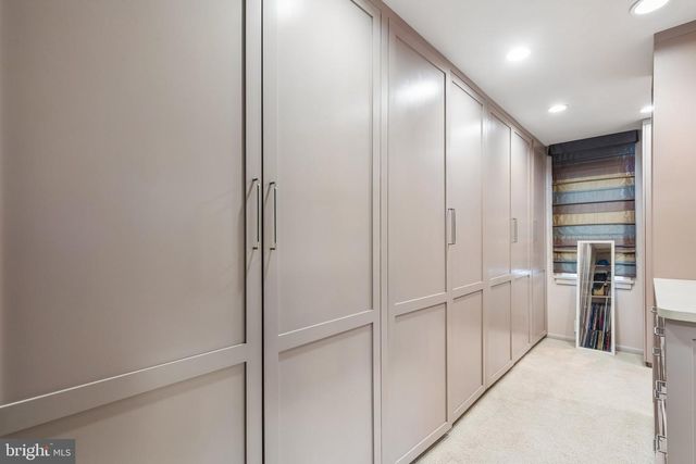 102 N BOX HILL DR, Cherry Hill, NJ 08003