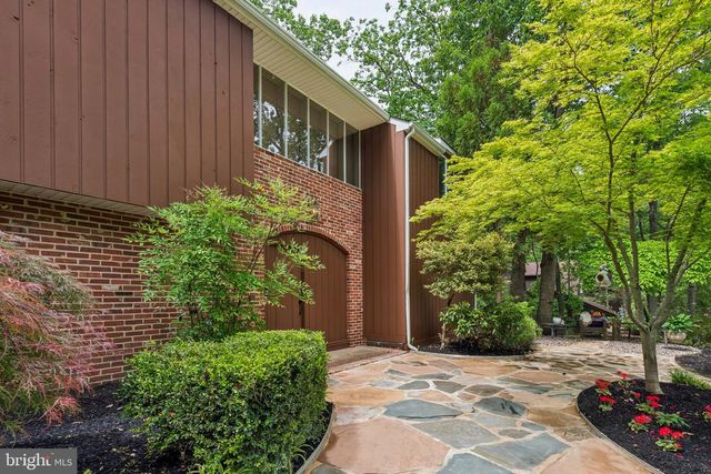 102 N BOX HILL DR, Cherry Hill, NJ 08003