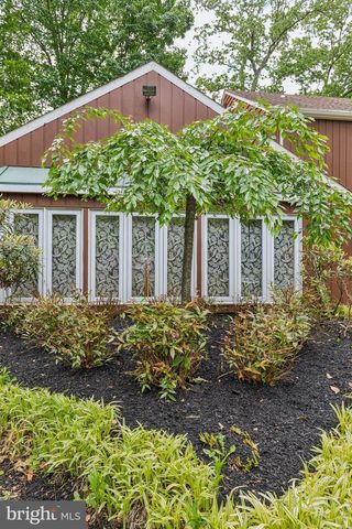 102 N BOX HILL DR, Cherry Hill, NJ 08003