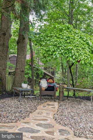 102 N BOX HILL DR, Cherry Hill, NJ 08003