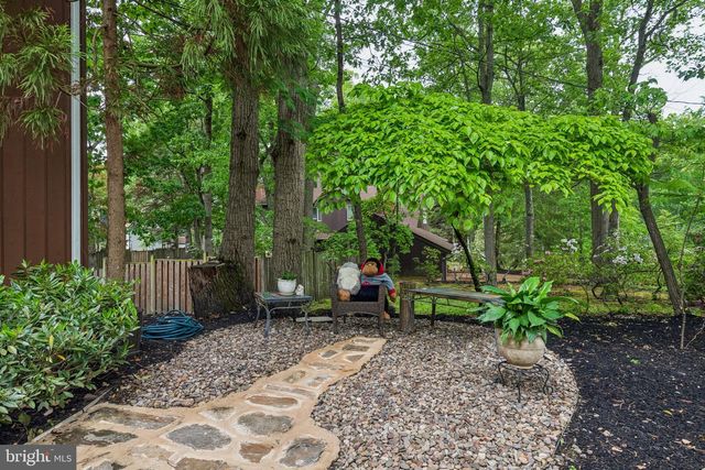 102 N BOX HILL DR, Cherry Hill, NJ 08003