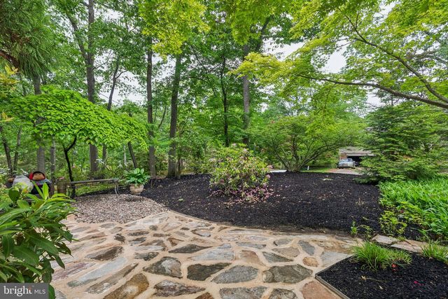 102 N BOX HILL DR, Cherry Hill, NJ 08003