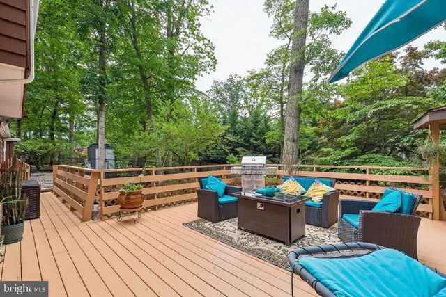 102 N BOX HILL DR, Cherry Hill, NJ 08003