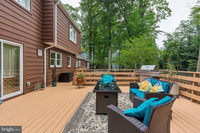 102 N BOX HILL DR, Cherry Hill, NJ 08003
