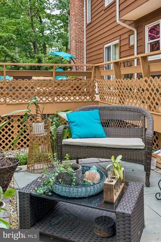 102 N BOX HILL DR, Cherry Hill, NJ 08003