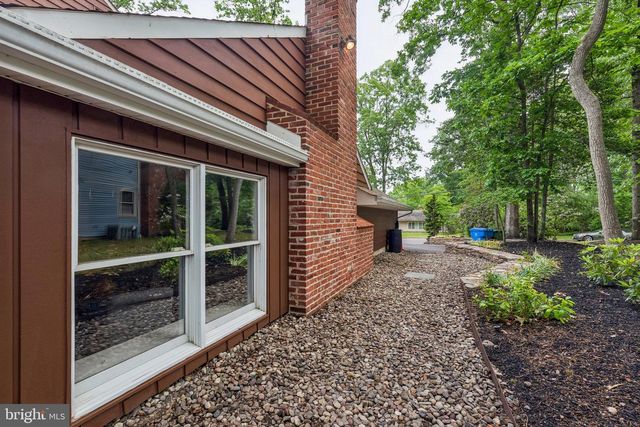 102 N BOX HILL DR, Cherry Hill, NJ 08003