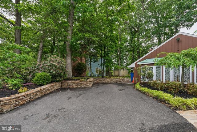 102 N BOX HILL DR, Cherry Hill, NJ 08003