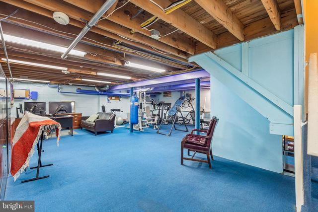 102 N BOX HILL DR, Cherry Hill, NJ 08003