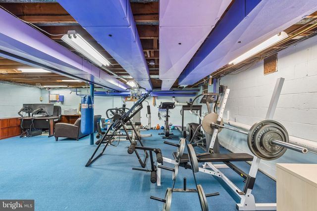 102 N BOX HILL DR, Cherry Hill, NJ 08003