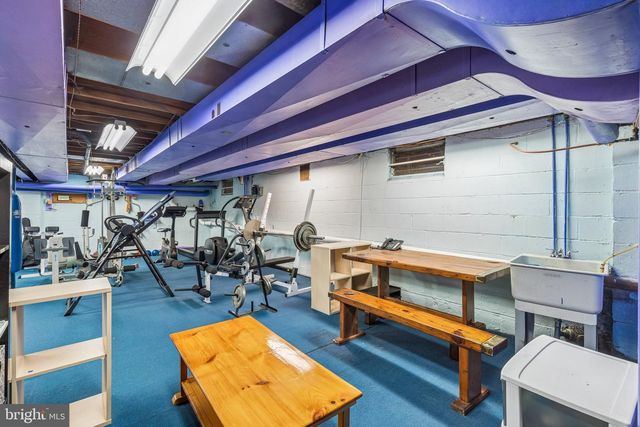 102 N BOX HILL DR, Cherry Hill, NJ 08003