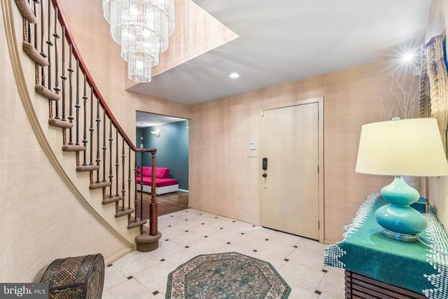102 N BOX HILL DR, Cherry Hill, NJ 08003