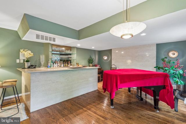 102 N BOX HILL DR, Cherry Hill, NJ 08003