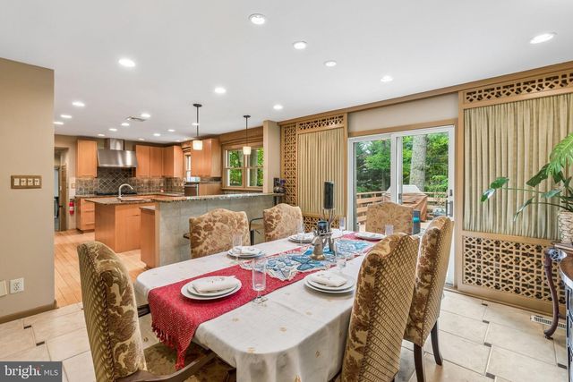 102 N BOX HILL DR, Cherry Hill, NJ 08003