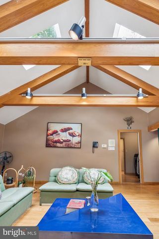 102 N BOX HILL DR, Cherry Hill, NJ 08003