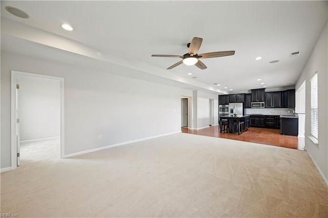 118 Oak Hill LN, Smithfield, VA 23430