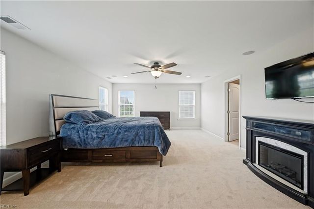 118 Oak Hill LN, Smithfield, VA 23430