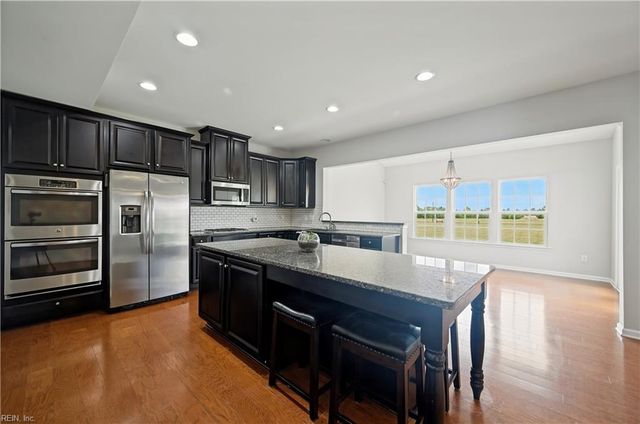 118 Oak Hill LN, Smithfield, VA 23430