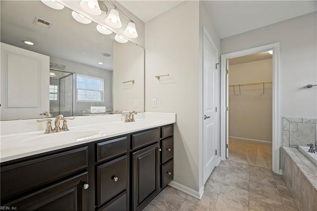 118 Oak Hill LN, Smithfield, VA 23430