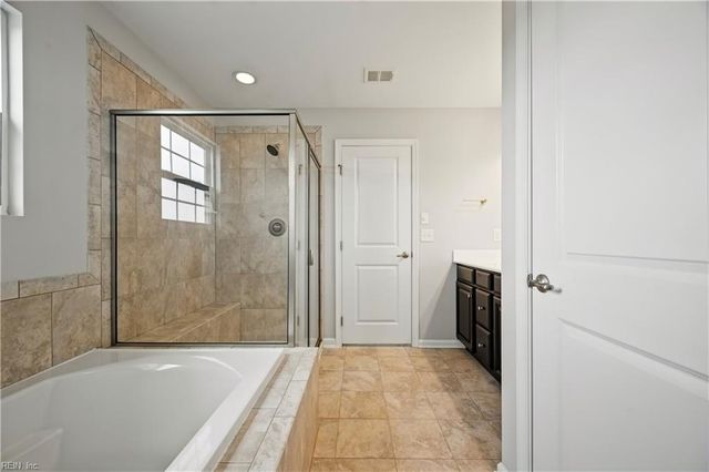 118 Oak Hill LN, Smithfield, VA 23430