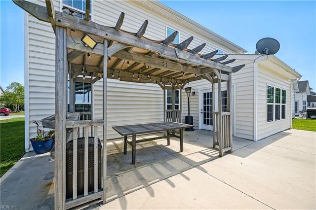 118 Oak Hill LN, Smithfield, VA 23430