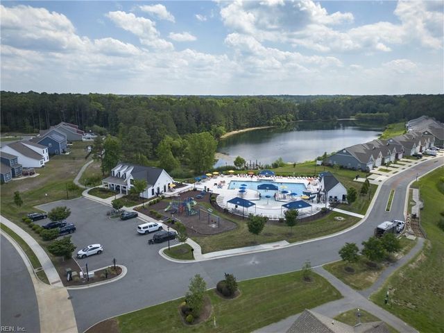 118 Oak Hill LN, Smithfield, VA 23430