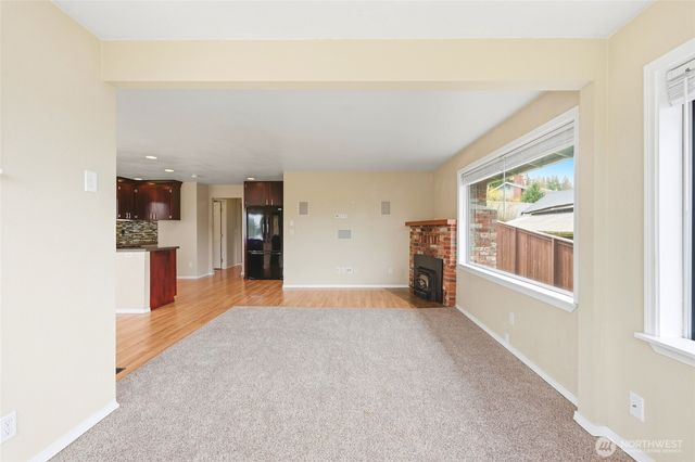 206 E Wall Street, Camano Island, WA 98282