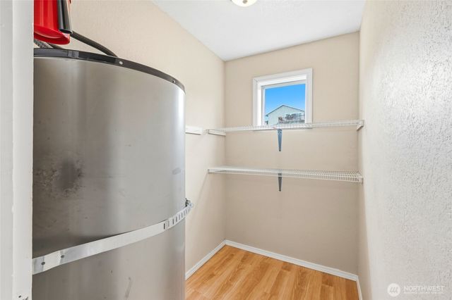 206 E Wall Street, Camano Island, WA 98282