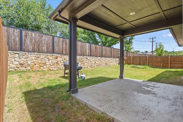 8637 Keeneland Drive, Fort Worth, TX 76120