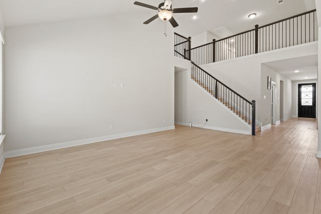 8637 Keeneland Drive, Fort Worth, TX 76120