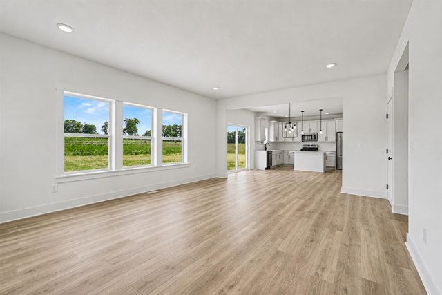 9392 Snow Valley Drive, Alto, MI 49302