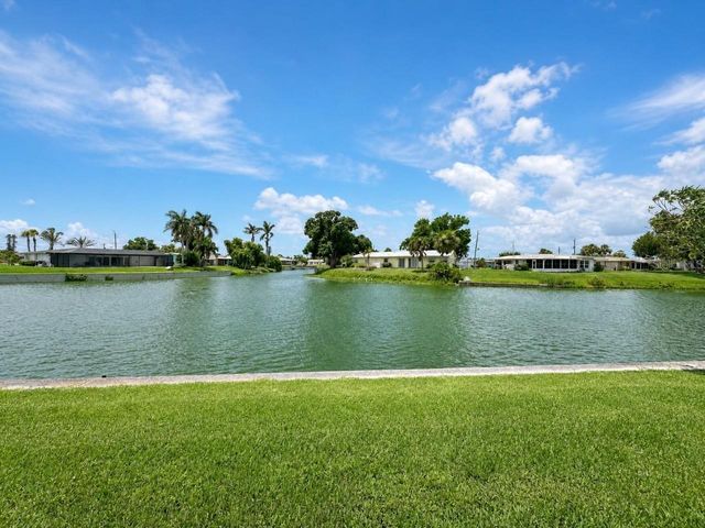 356 PEPPERTREE ROAD, Venice, FL 34293