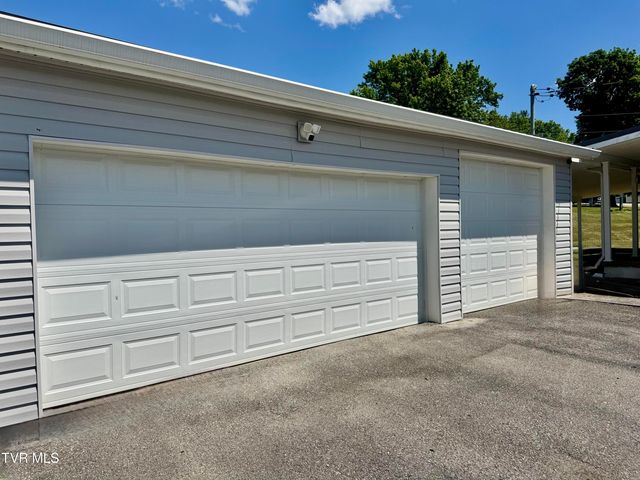 2183 South Highway 81, Jonesborough, TN 37659